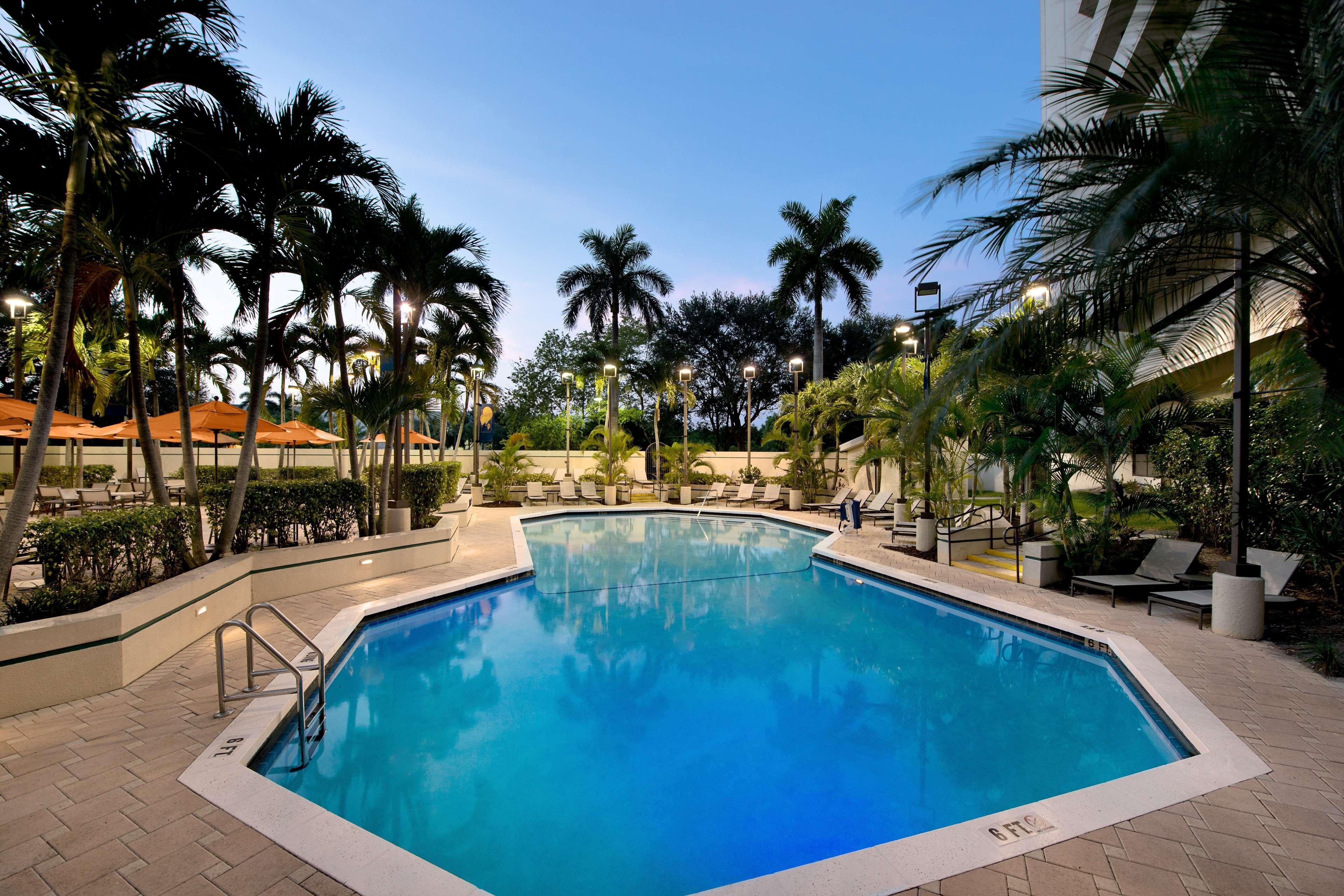 Embassy Suites Boca Raton Exterior foto